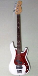 DIY #17 P-Bass with Music Man pickup by Solo
